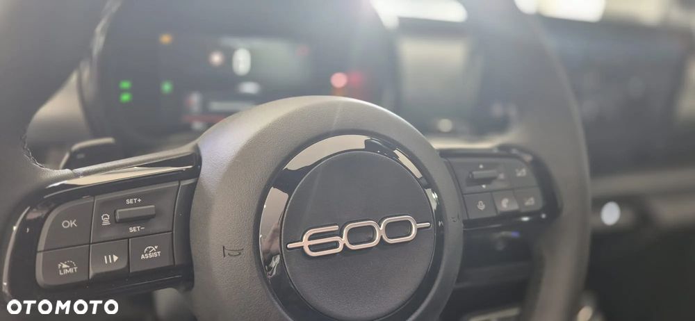 Fiat 600 1.2 Turbo Sport eDCT - 9