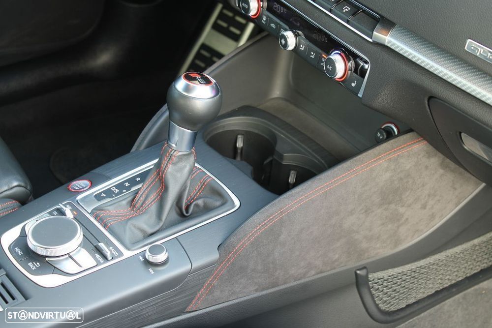 Audi RS3 Sportback 2.5 TFSI quattro S tronic - 17