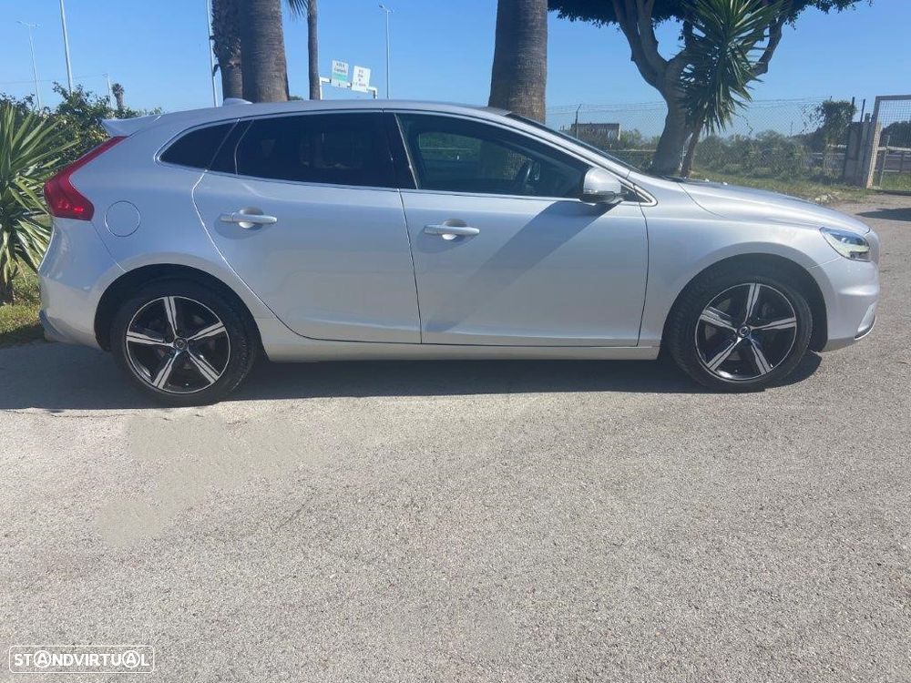 Volvo V40 1.5 T3 Sport Edition R Geartronic - 3