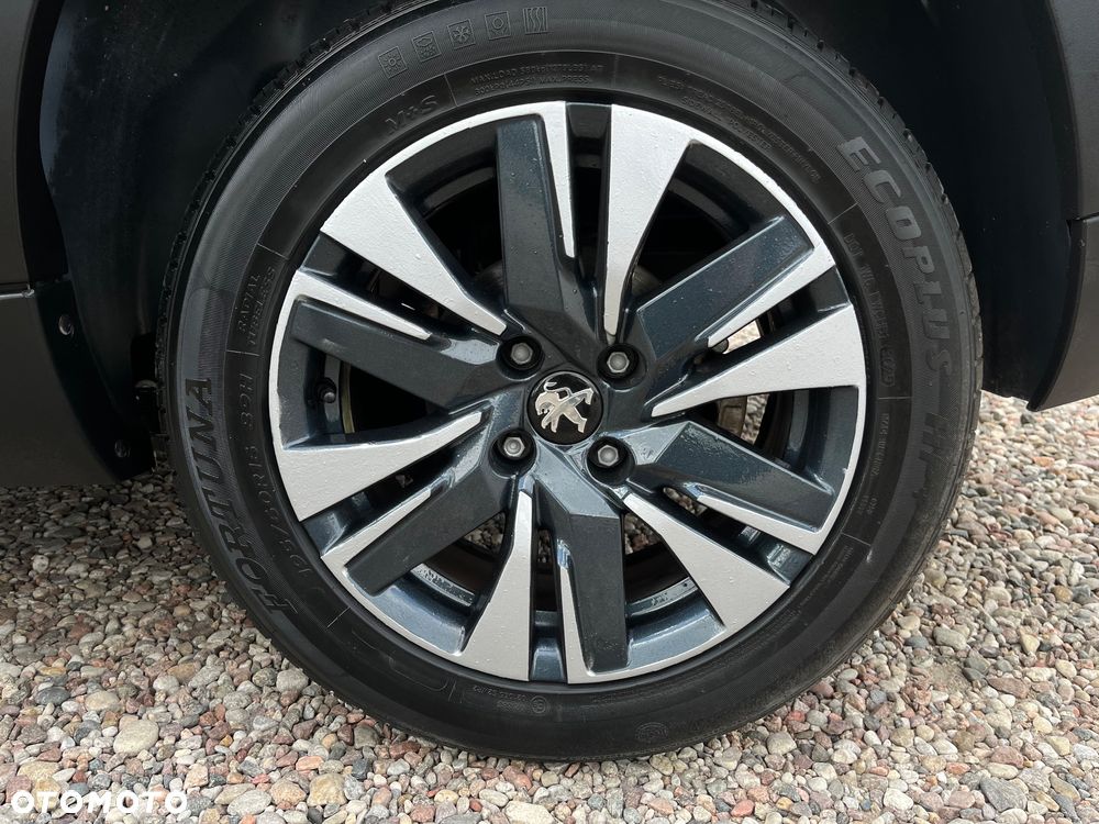 Peugeot 2008 PureTech 130 Allure - 24