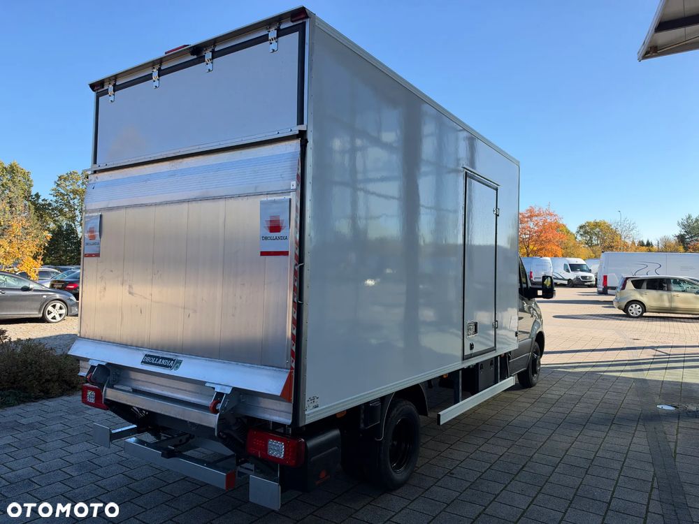 Mercedes-Benz Sprinter - 6