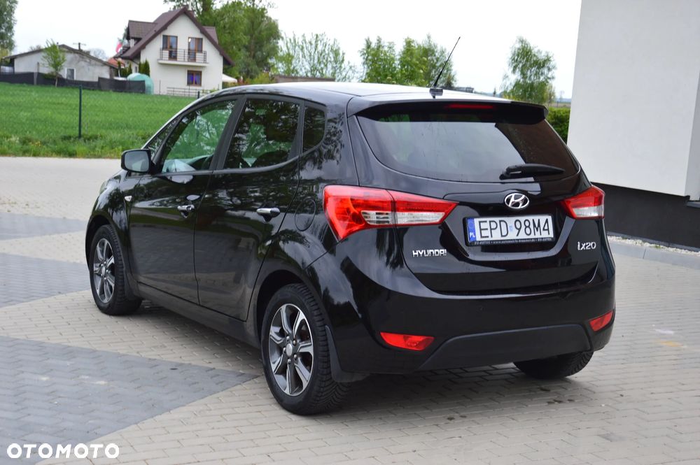 Hyundai ix20 - 16