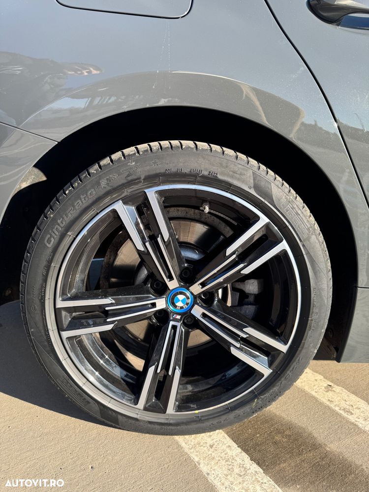 BMW Seria 3 330e Aut. M Sport - 15