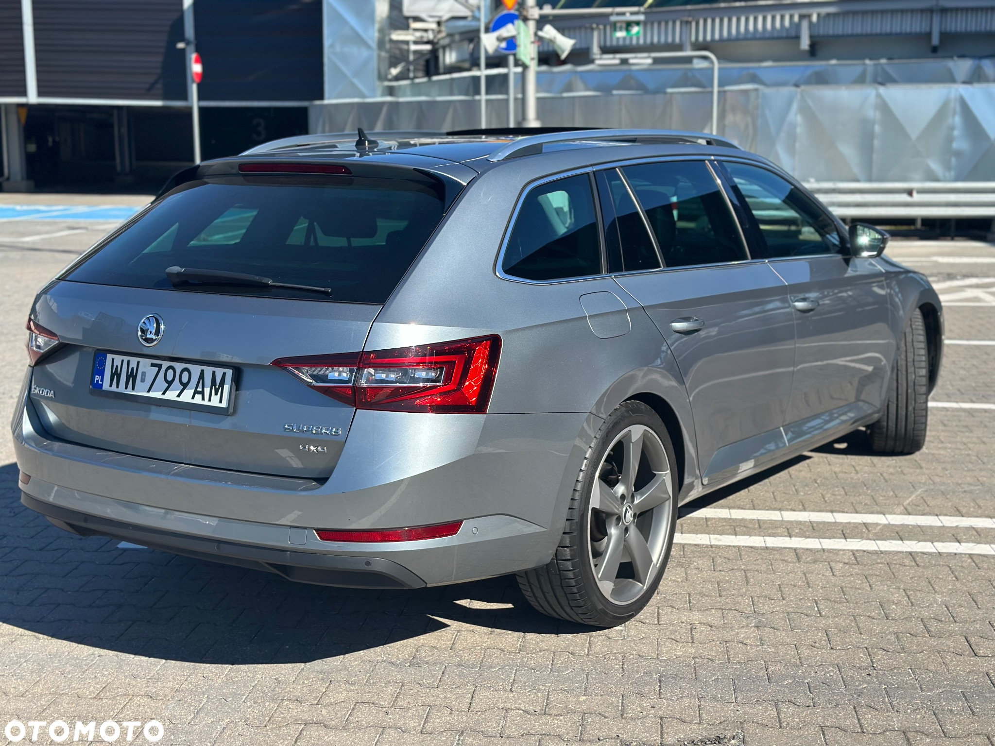 Skoda Superb 2.0 TDI 4x4 Ambition DSG - 7