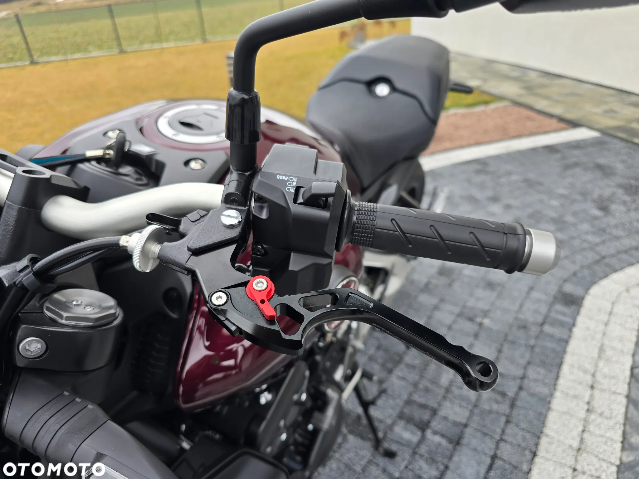 Honda CB - 16