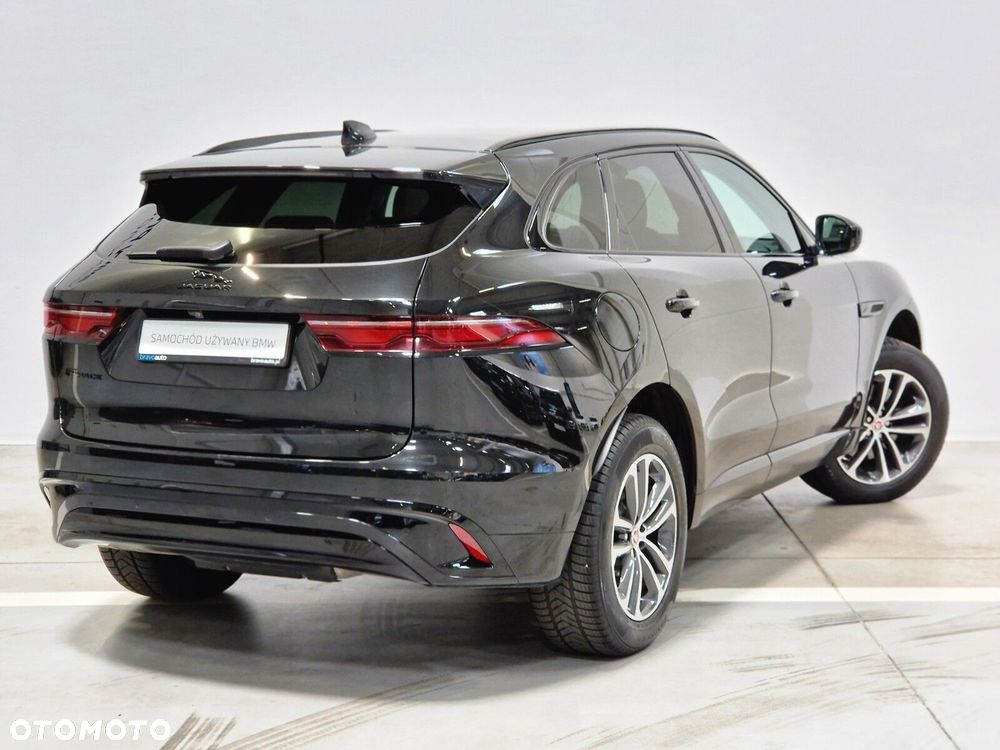 Jaguar F-Pace - 12
