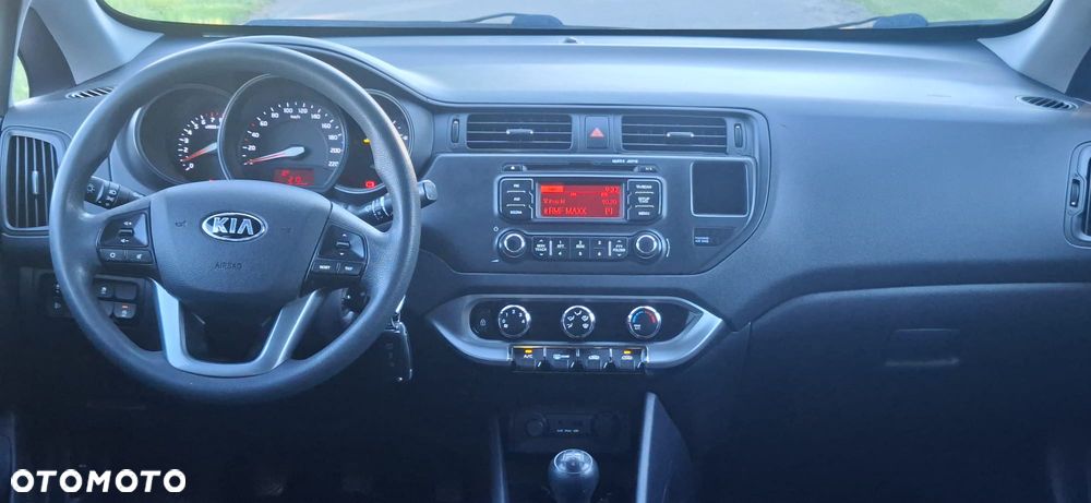 Kia Rio 1.2 Attract - 13