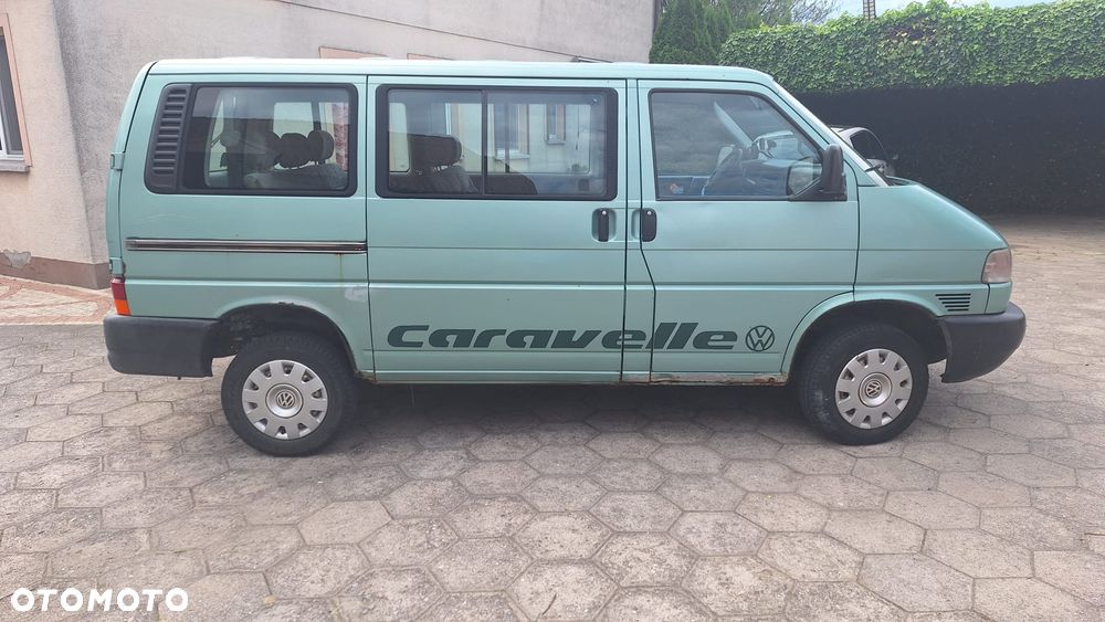 Volkswagen Caravelle - 4