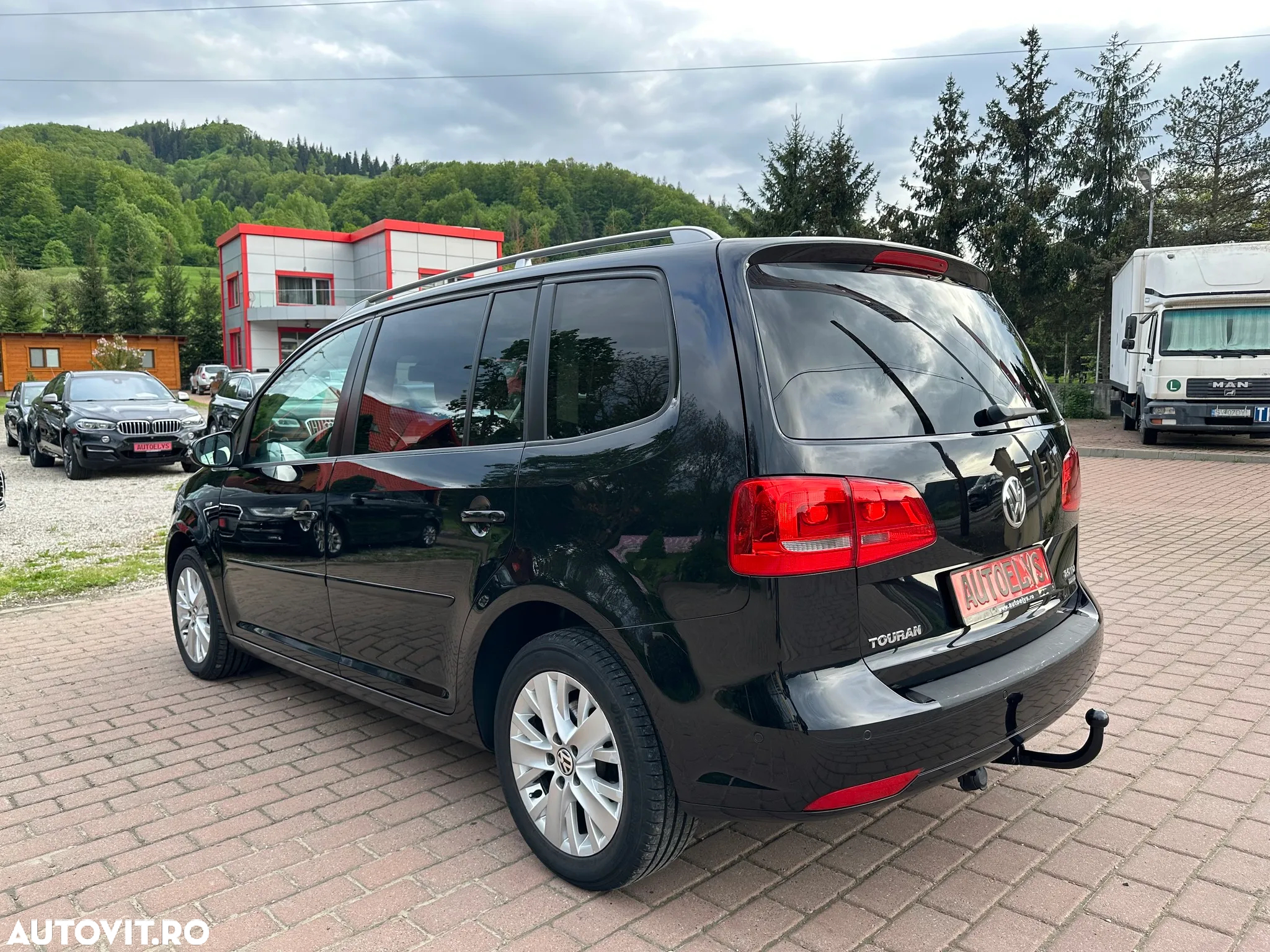 Volkswagen Touran 2.0 TDI DPF BlueMotion Technology DSG Life - 3