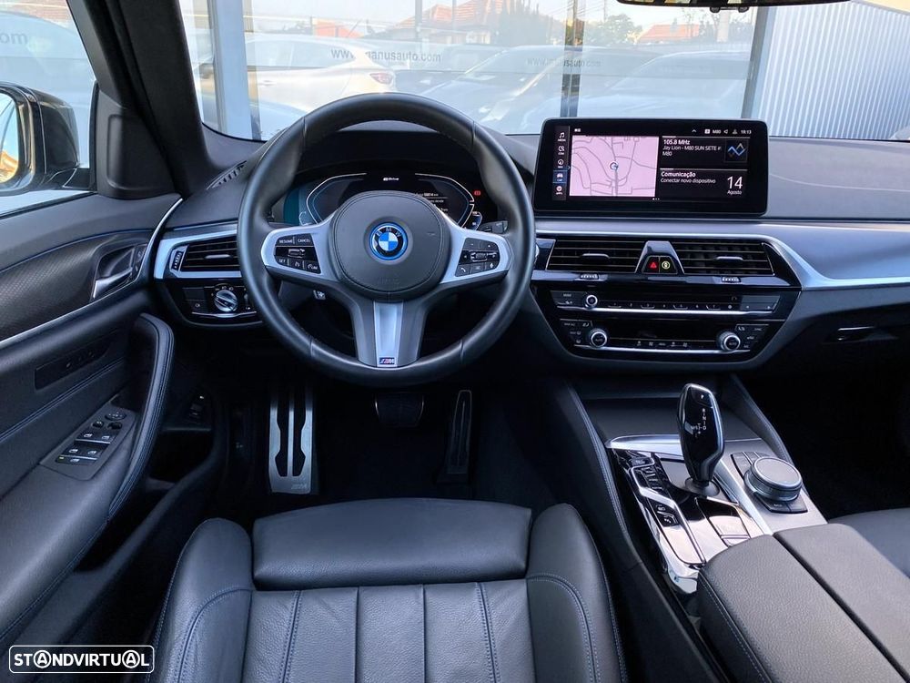 BMW 520 e Pack M - 11