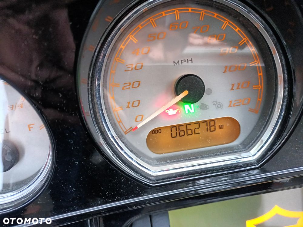 Harley-Davidson Touring Street Glide - 11