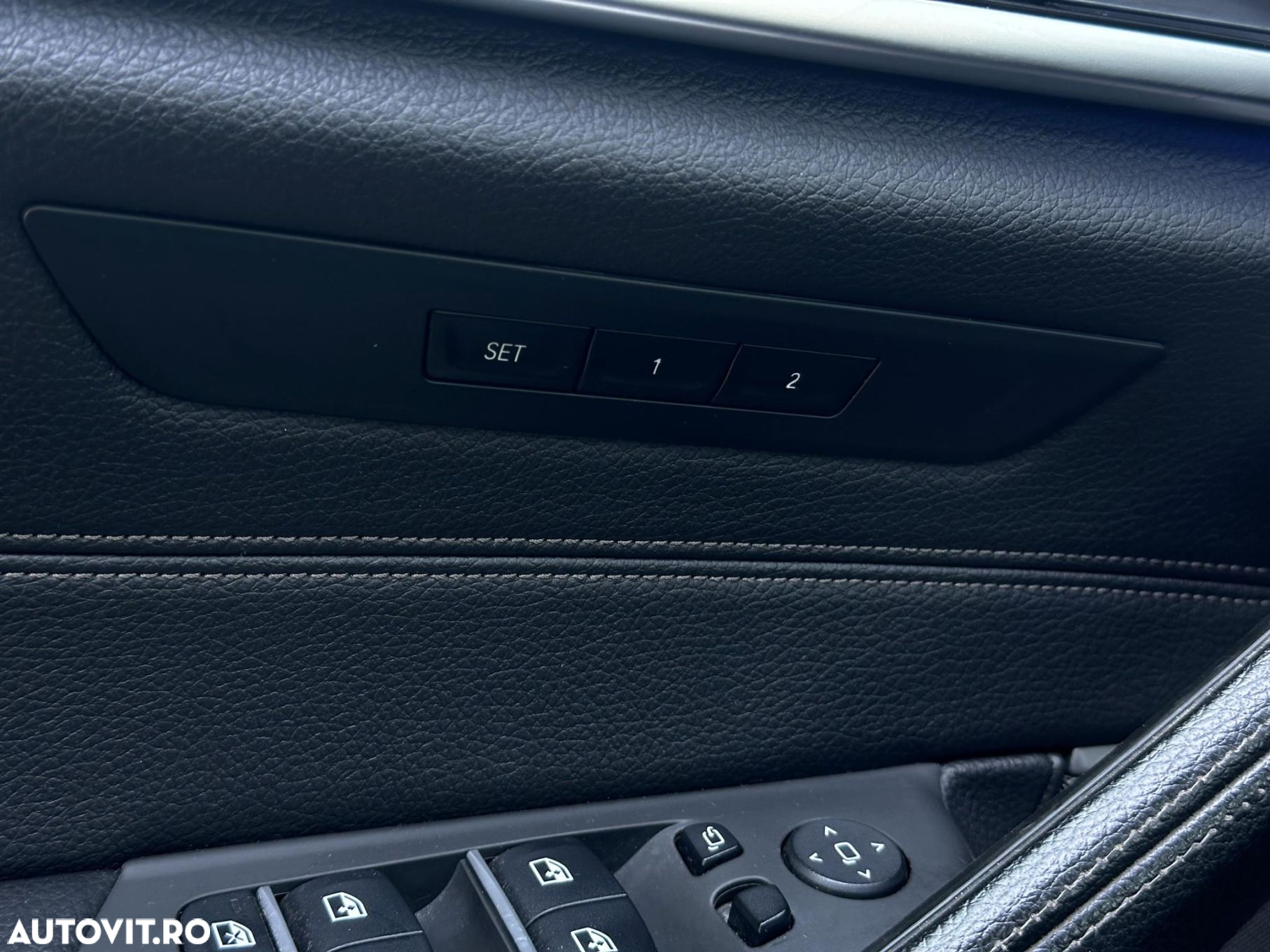 BMW Seria 5 530i AT - 23