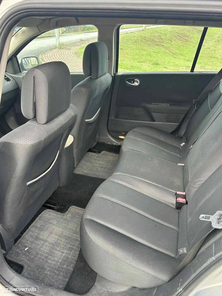 Renault Mégane Break 1.5 dCi Confort - 7