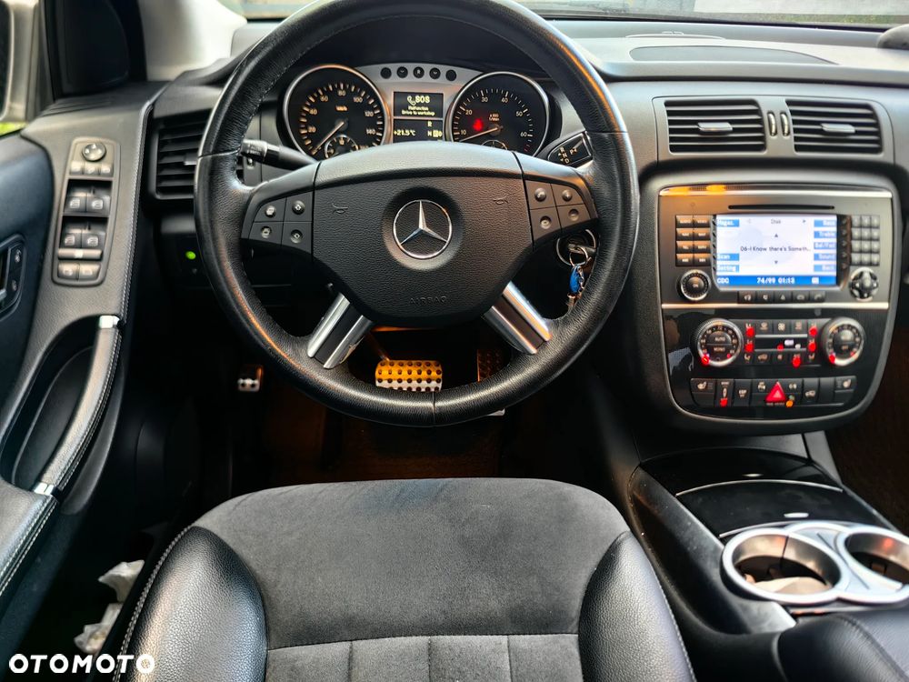 Mercedes-Benz Klasa R 500 L 4Matic 7G-TRONIC - 13