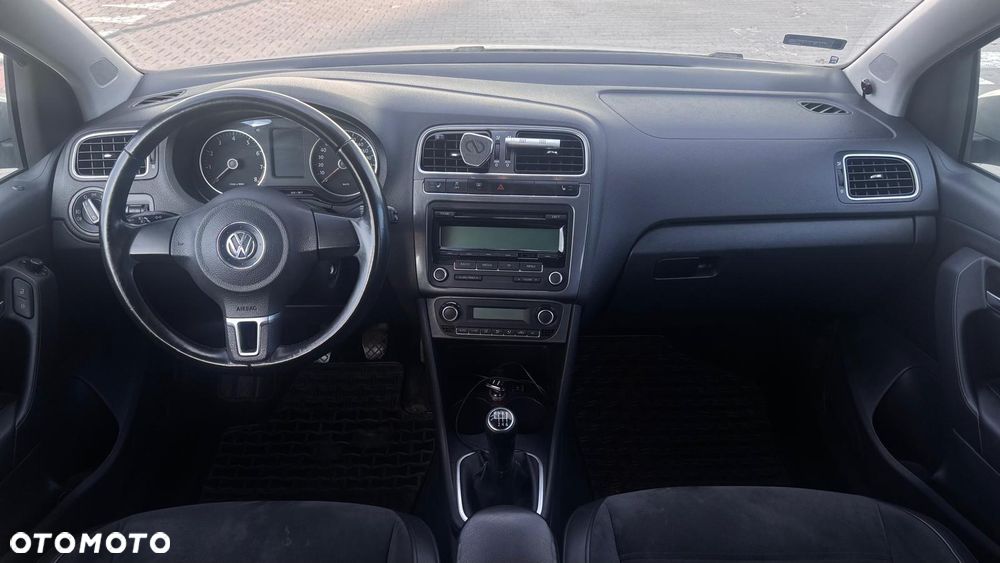 Volkswagen Polo - 11