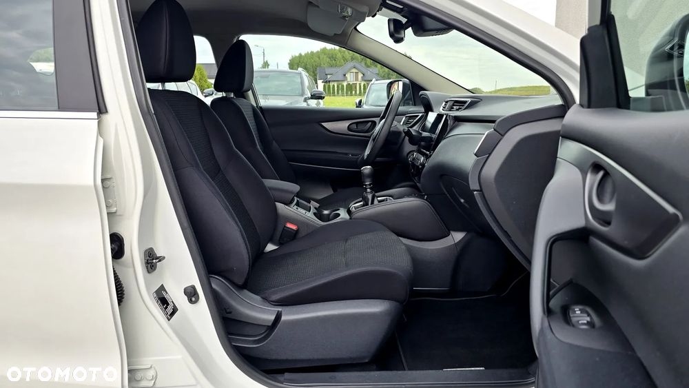 Nissan Qashqai 1.2 DIG-T N-Connecta - 26