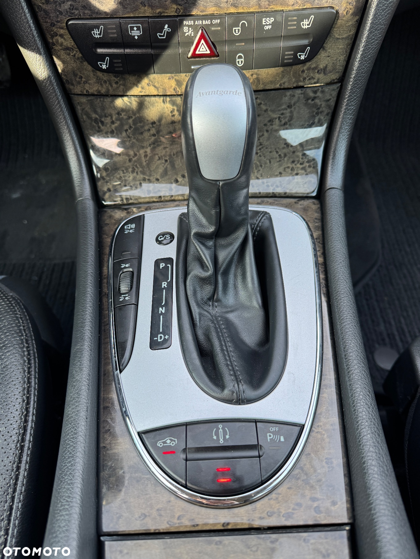 Mercedes-Benz Klasa E 500 4-Matic T Elegance - 6