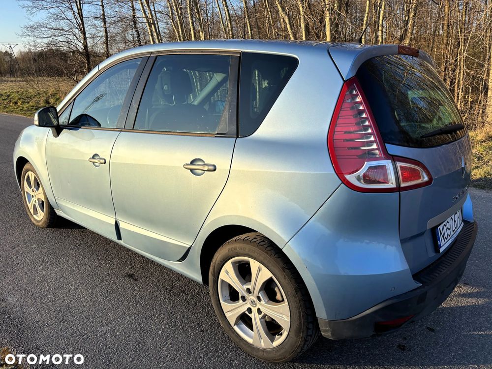 Renault Scenic 2.0 dCi Privilege - 8