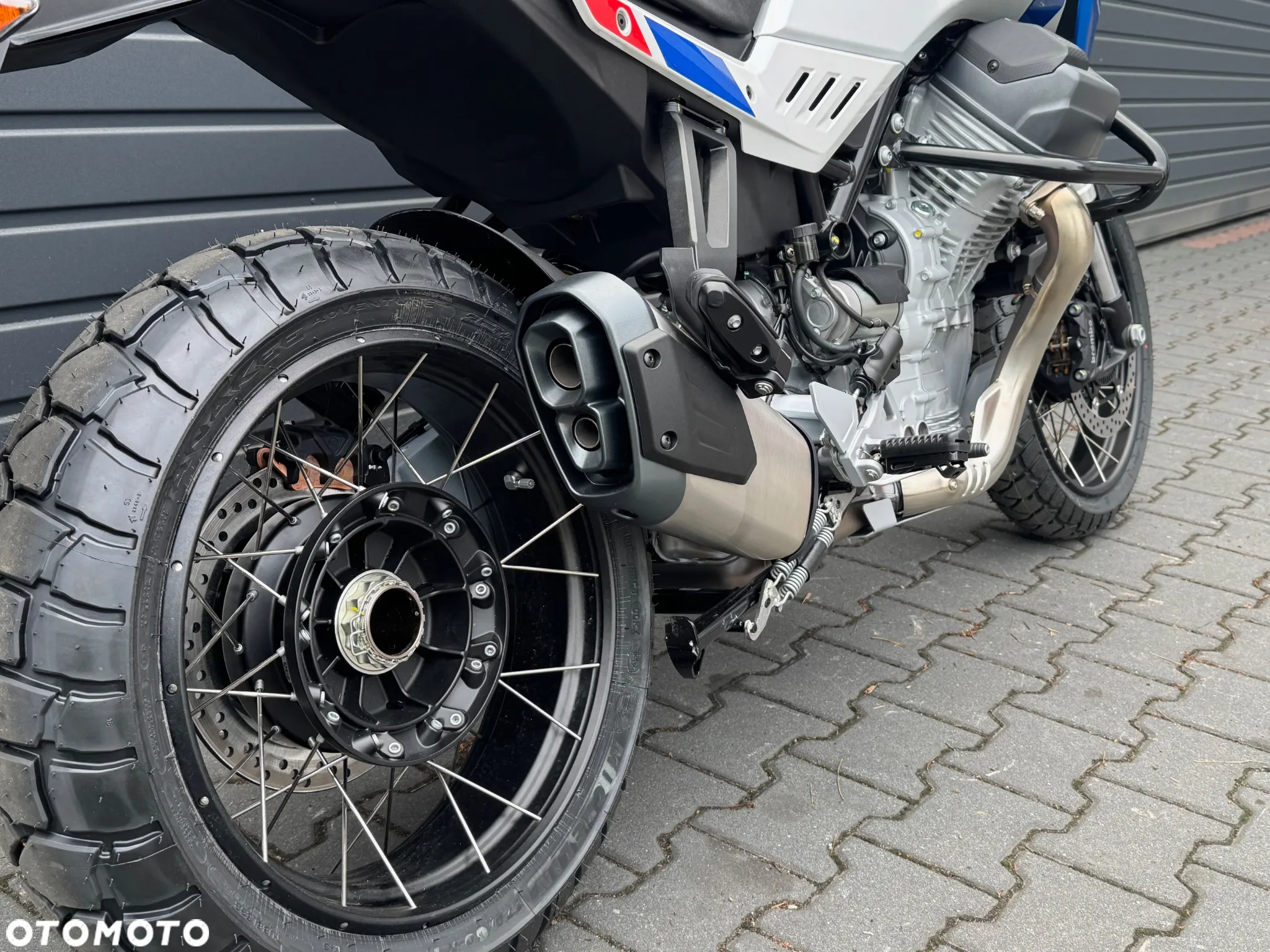 Moto Guzzi Stelvio - 6