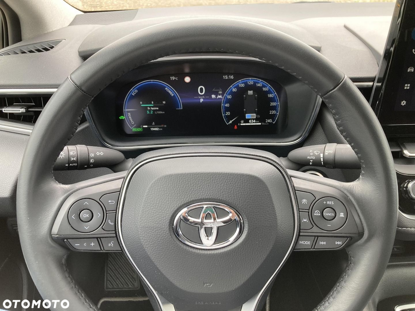 Toyota Corolla 1.8 Hybrid Style - 13