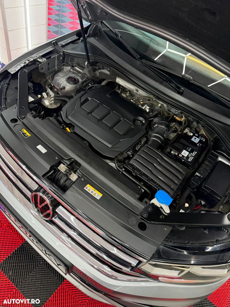 Volkswagen Tiguan 2.0 TDI 4Mot DSG Elegance - 16