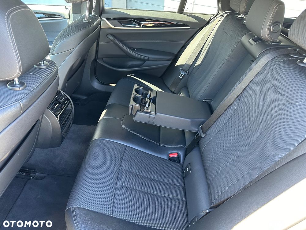 BMW Seria 5 520d Sport Line sport - 24