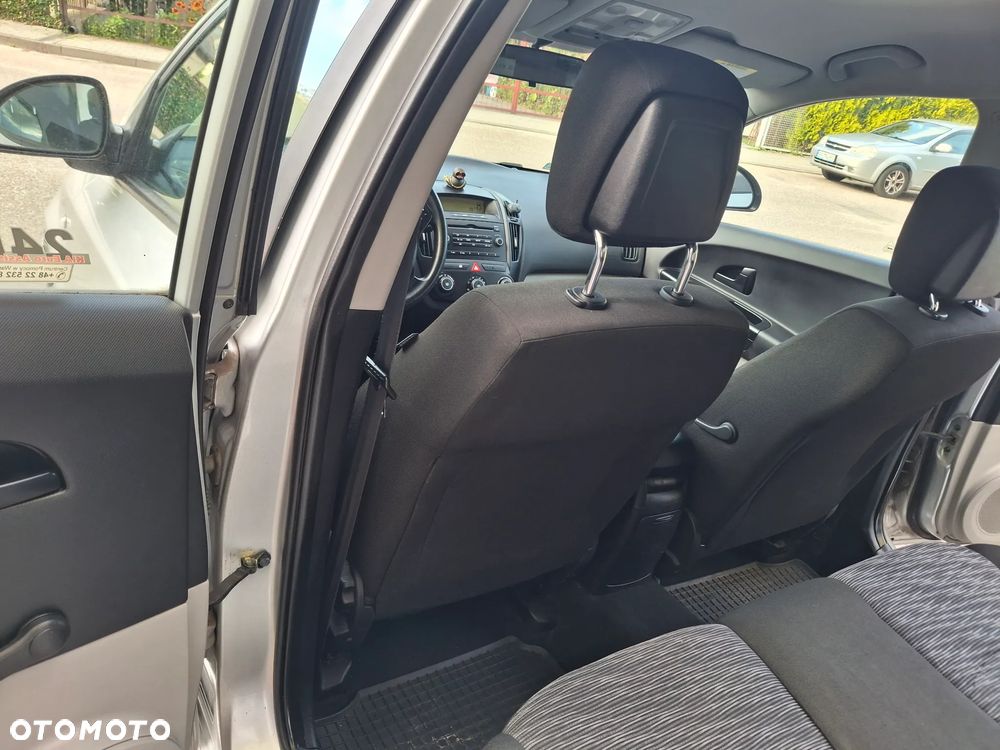 Kia Ceed 1.6 Crdi Comfort - 25