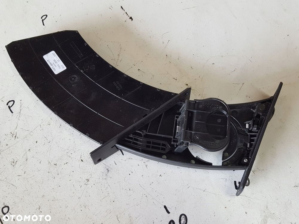BMW 5 E60 E61 LIFT 07-10r UCHWYT NA KUBEK EUROPA - 1