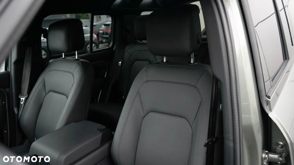 Land Rover Defender 110 3.0 D300 mHEV HSE - 21