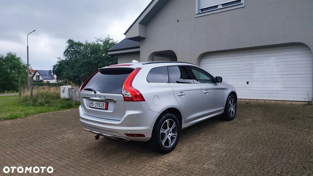 Volvo XC 60 D5 AWD Momentum - 18