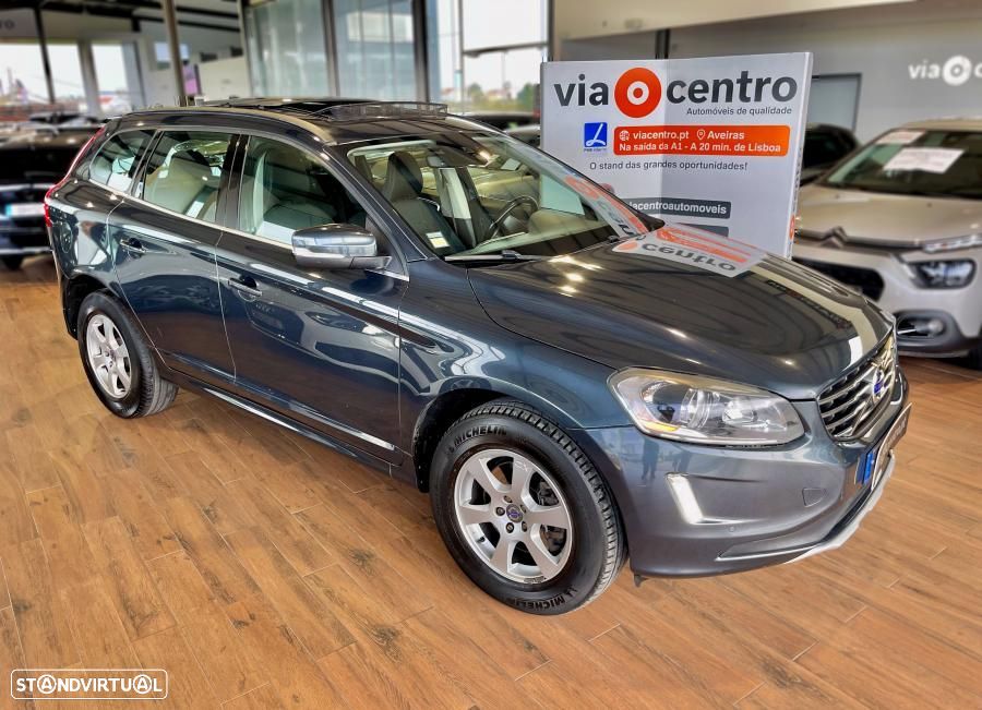 Volvo XC 60 2.0 D4 Momentum Geartronic - 5