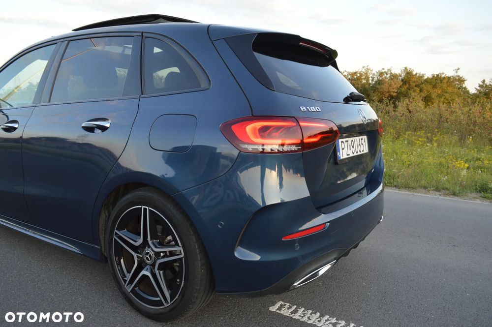 Mercedes-Benz Klasa B 180 AMG Line 7G-DCT - 9