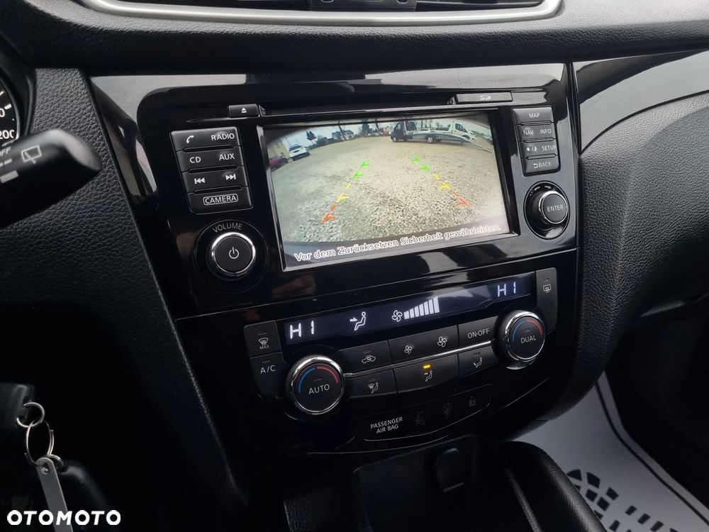 Nissan Qashqai 1.2 DIG-T Tekna EU6 - 18