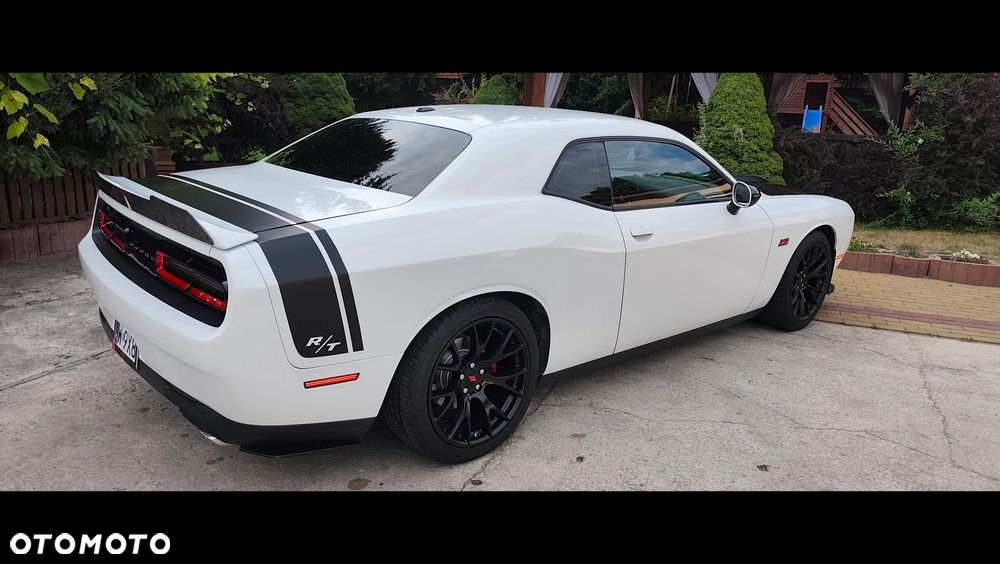 Dodge Challenger 5.7 R/T - 10