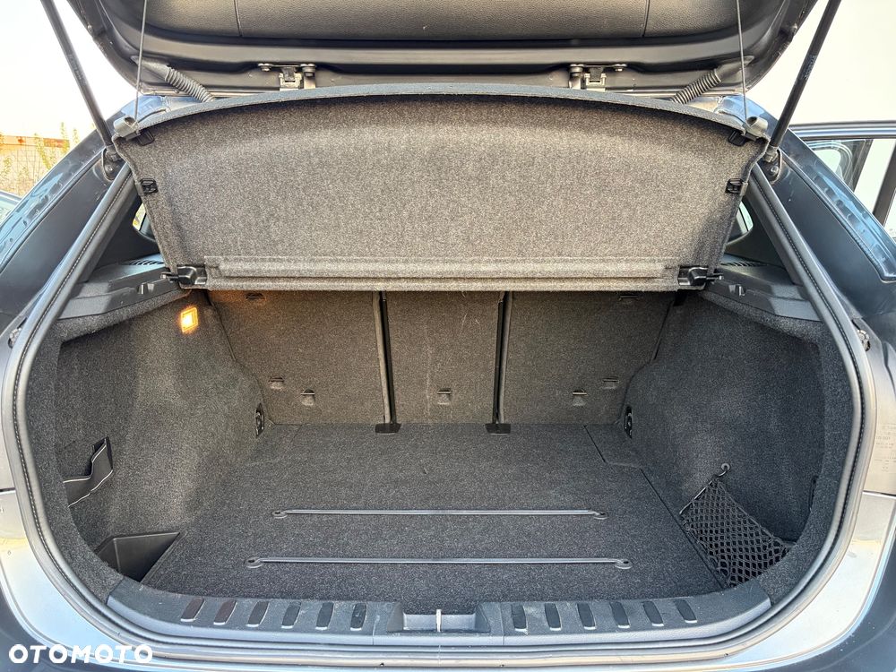 BMW X1 xDrive20i - 18