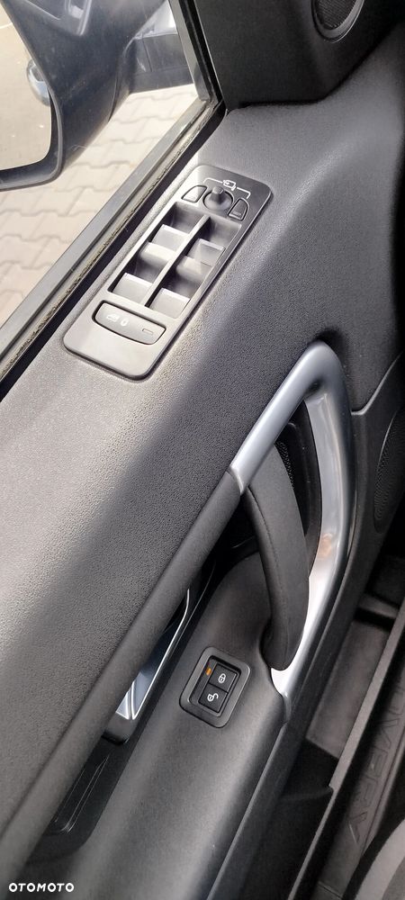 Land Rover Discovery Sport 2.0 eD4 SE - 22