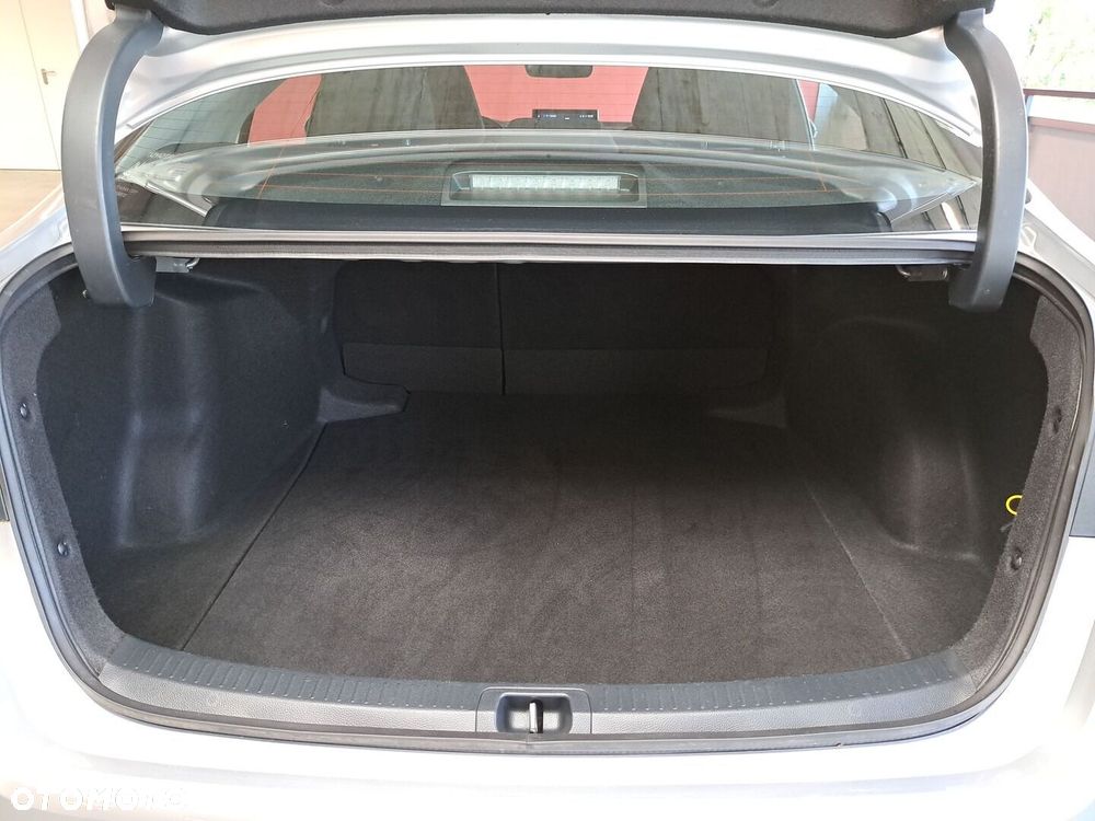 Toyota Corolla 1.8 Hybrid Comfort - 14