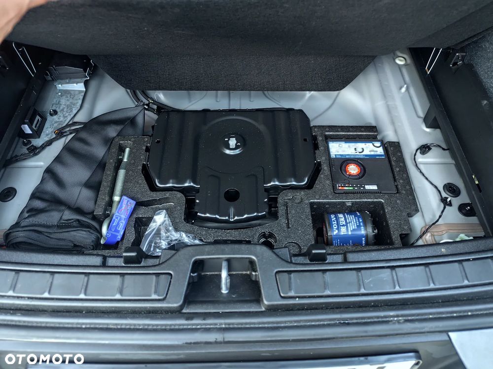 Volvo XC 40 B4 B DKG Plus Bright - 14