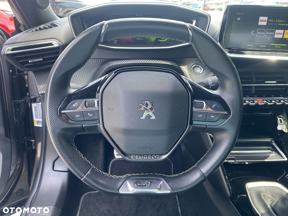 Peugeot 2008 1.2 PureTech GT Line S&S - 15