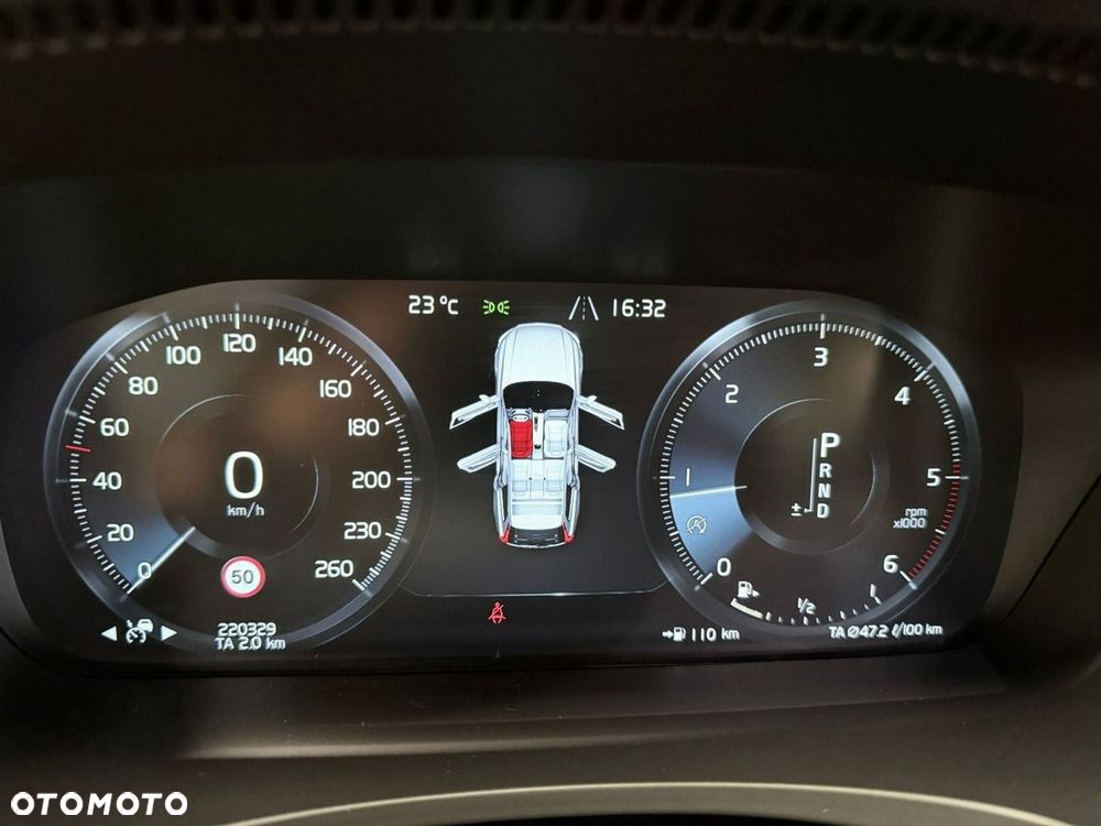 Volvo V90 D4 Geartronic Inscription - 32