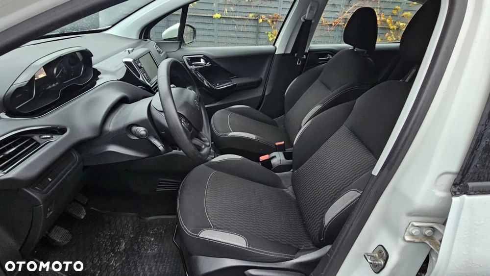 Peugeot 208 1.0 VTi Active - 11