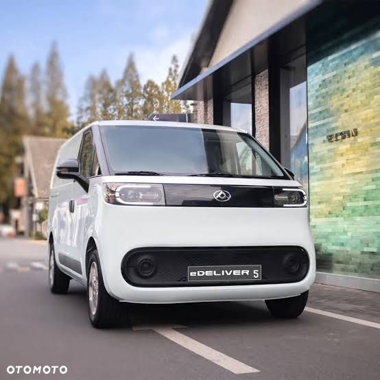 Maxus E-DELIVER 5 - 11