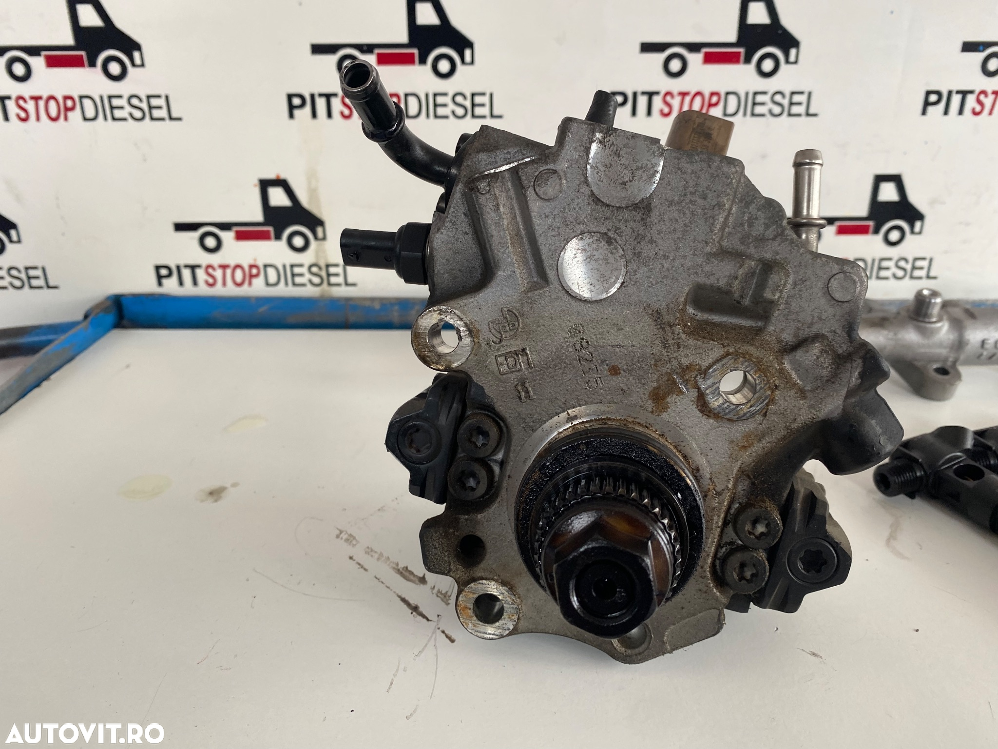 POMPA DE INALTA PRESIUNE DELPHI MERCEDES 2.2 A651 070 2601 A6510702601 - 3