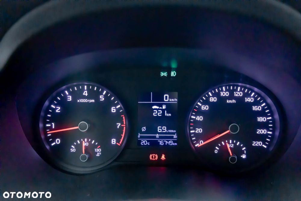 Kia Stonic 1.4 L - 23