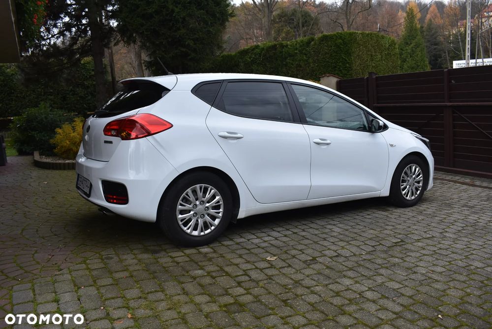 Kia Ceed - 3