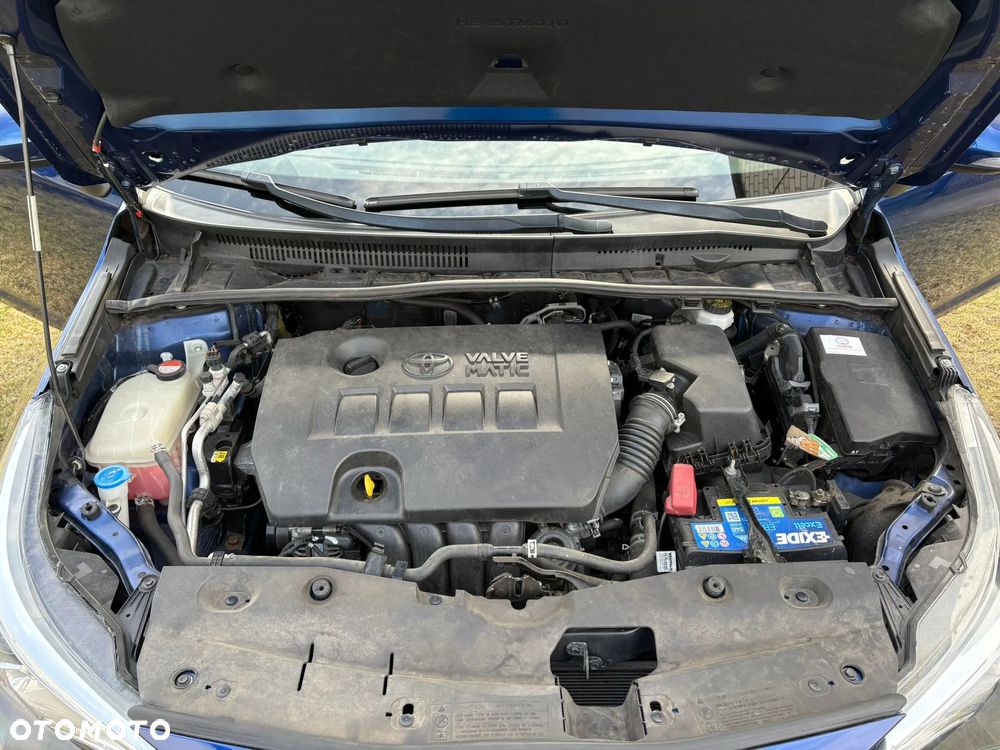 Toyota Avensis Touring Sports 1.8 Edition S+ - 21