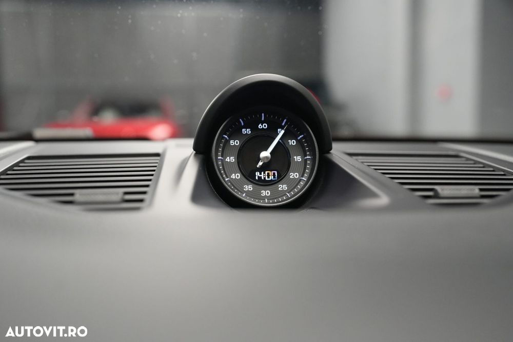 Porsche 911 - 26