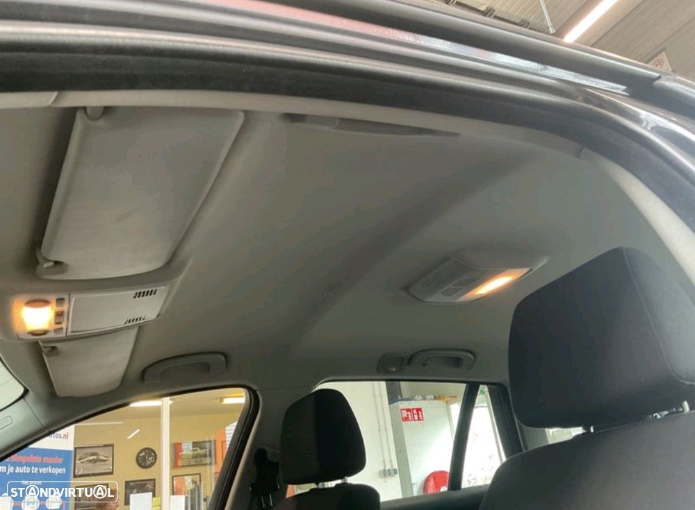 BMW 318 Gran Turismo - 9