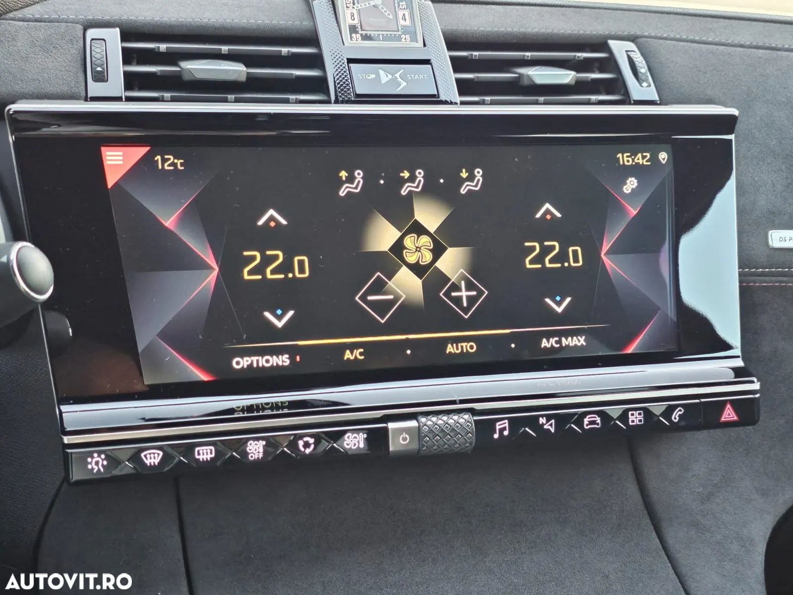 Citroën DS7 BlueHDI 130 Aut. PERFORMANCE LINE - 32