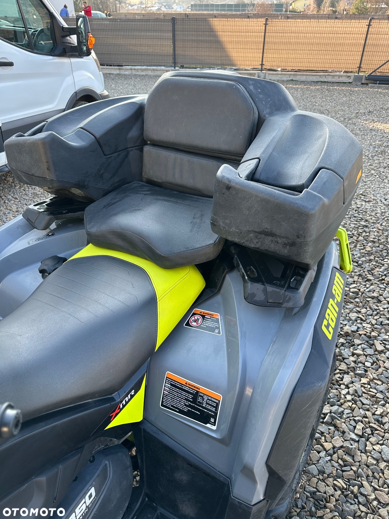 Can-Am Outlander - 10